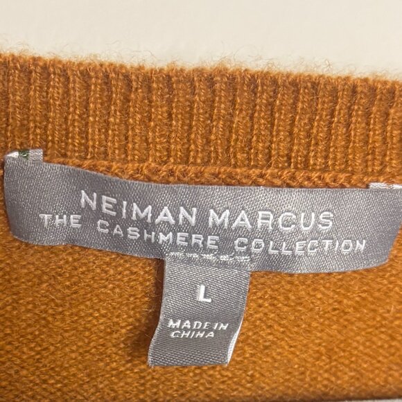 Neiman Marcus The Cashmere Collection Ochre Crewneck Sweater Large L Women's - Picture 5 of 6